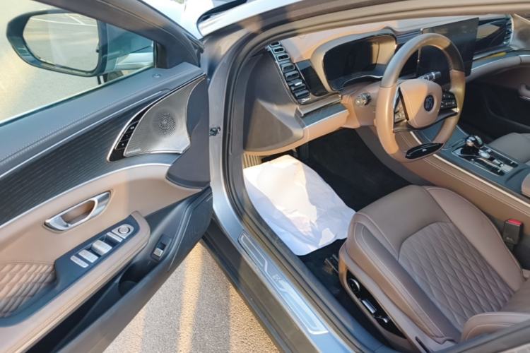 Used BYD Han 2022 DM-i 121KM Luxury Model Driver Seat
