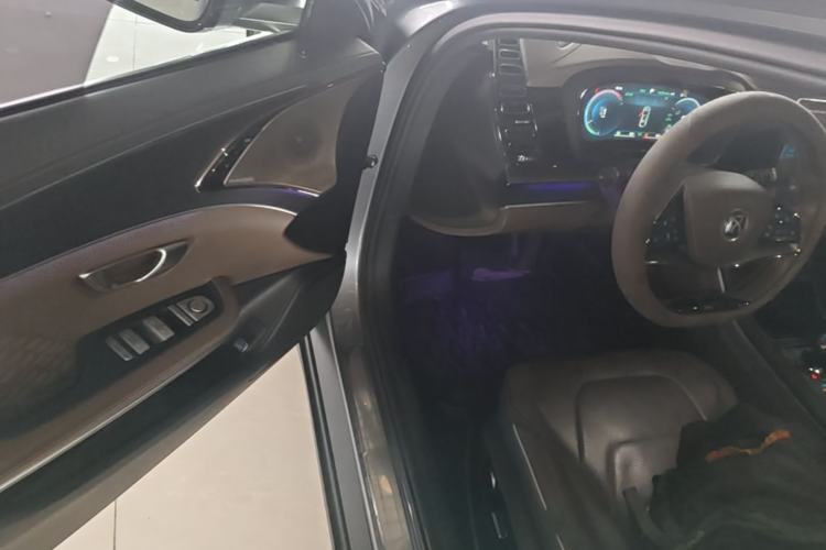 Used BYD Han 2022 DM-i 121KM Luxury Model Driver Seat