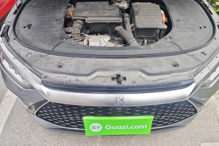 Used BYD Han 2022 DM-i 121KM Luxury Model Engine Bay