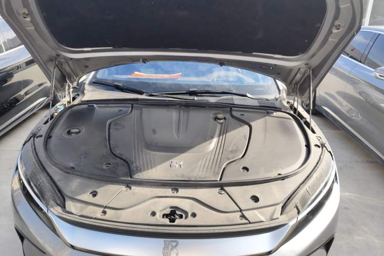 Used BYD Han 2022 EV Genesis Edition 715KM Front-Wheel-Drive Prestige Model Engine Bay