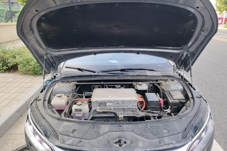 Used BYD Han 2022 EV Genesis Edition 715KM Front-Wheel-Drive Prestige Model Engine Bay