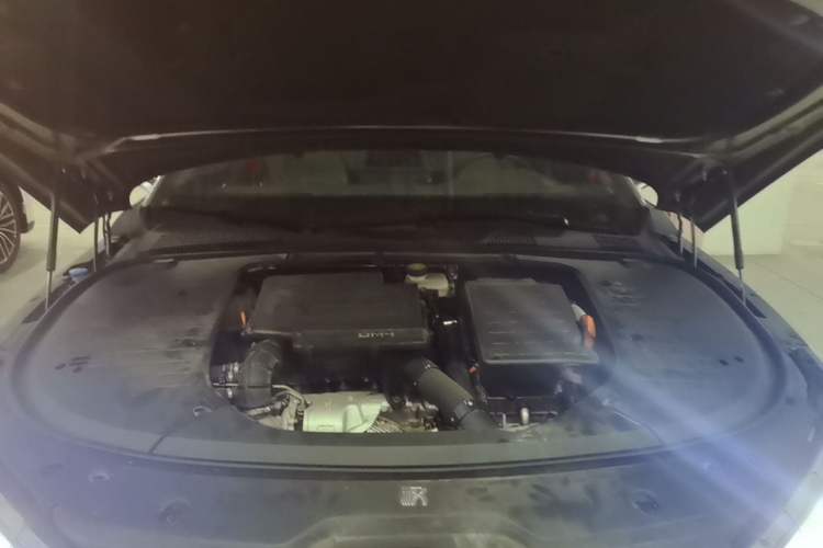 Used BYD Han 2022 DM-i 121KM Luxury Model Engine Bay