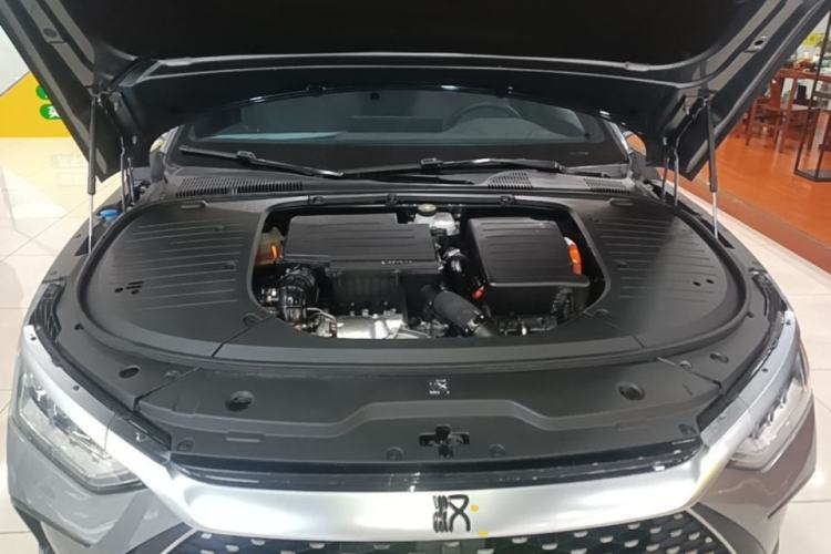 Used BYD Han 2022 DM-i 121KM Prestige Model Engine Bay