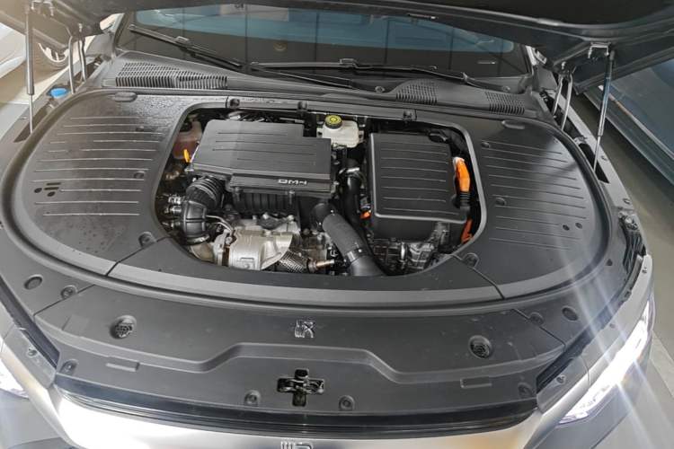 Used BYD Han 2022 DM-i 242km Flagship Model Engine Bay