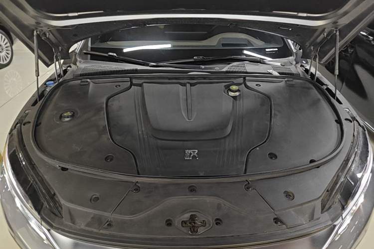 Used BYD Han 2022 EV Genesis Edition 715 km Front-Wheel-Drive Flagship Model Engine Bay