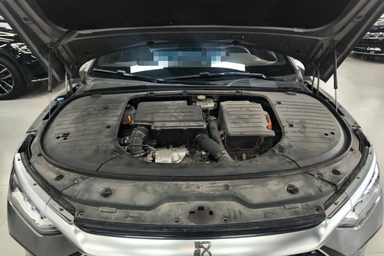 Used BYD Han 2022 DM-i 121KM Luxury Model Engine Bay