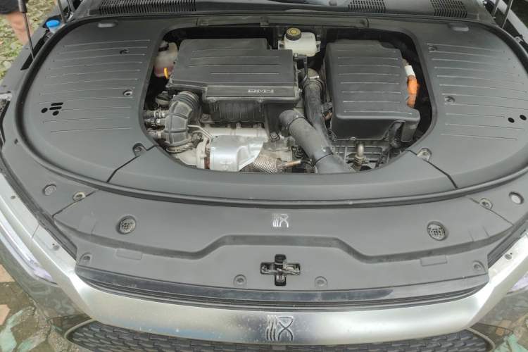 Used BYD Han 2022 DM-i 121KM Luxury Model Engine Bay
