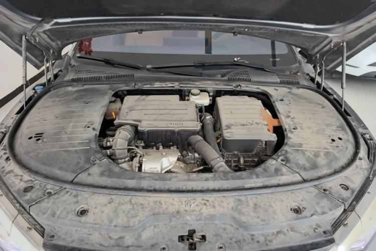 Used BYD Han 2022 DM-i 121KM Luxury Model Engine Bay