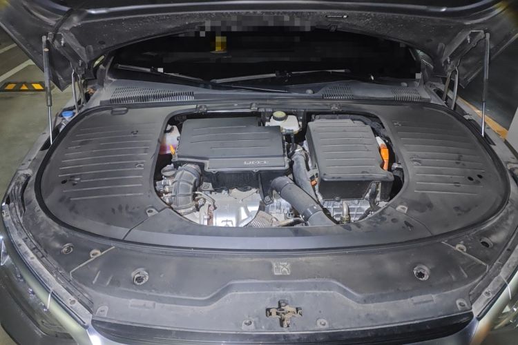 Used BYD Han 2022 DM-i 121KM Luxury Model Engine Bay