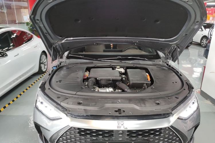 Used BYD Han 2022 DM-i 121KM Prestige Model Engine Bay