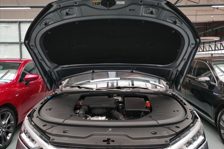 Used BYD Han 2022 DM-i 242km Flagship Model Engine Bay