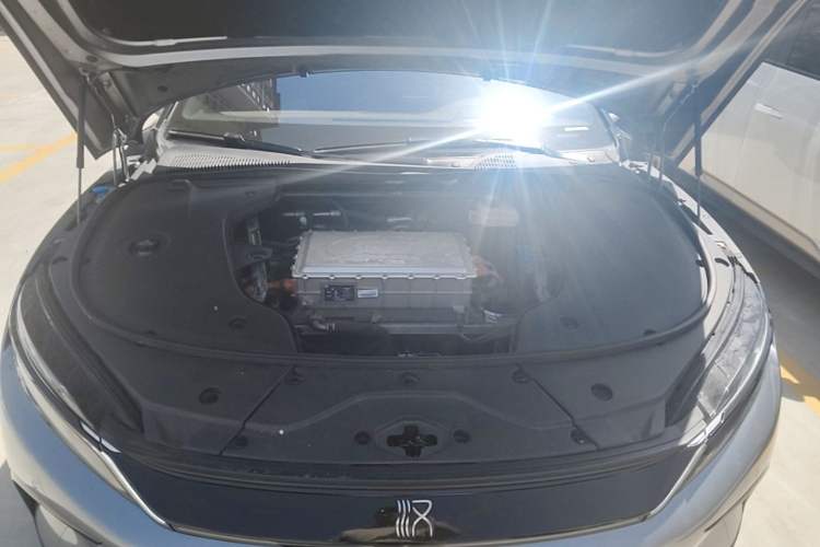 Used BYD Han 2022 EV Genesis Edition 715KM Front-Wheel-Drive Prestige Model Engine Bay