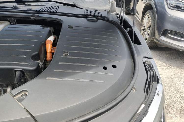 Used BYD Han 2022 DM-i 121KM Prestige Model Engine Bay Left