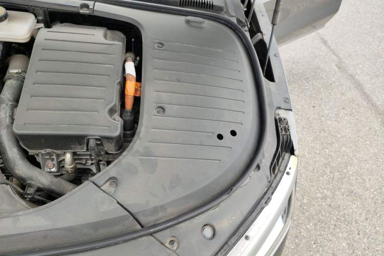Used BYD Han 2022 DM-i 121KM Prestige Model Engine Bay Left
