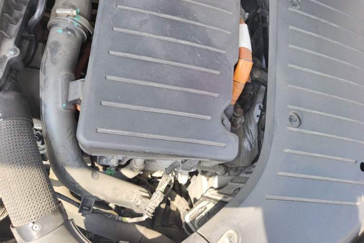 Used BYD Han 2022 DM-i 121KM Luxury Model Engine Bay Left