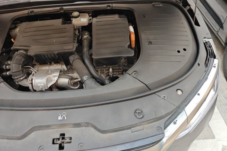 Used BYD Han 2022 DM-i 121KM Prestige Model Engine Bay Left