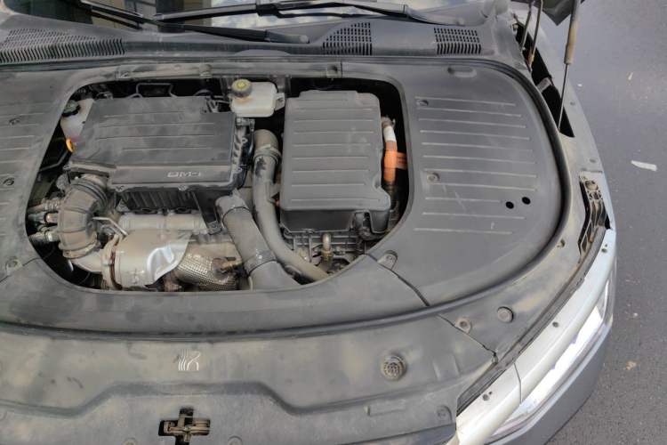 Used BYD Han 2022 DM-i 121KM Prestige Model Engine Bay Left