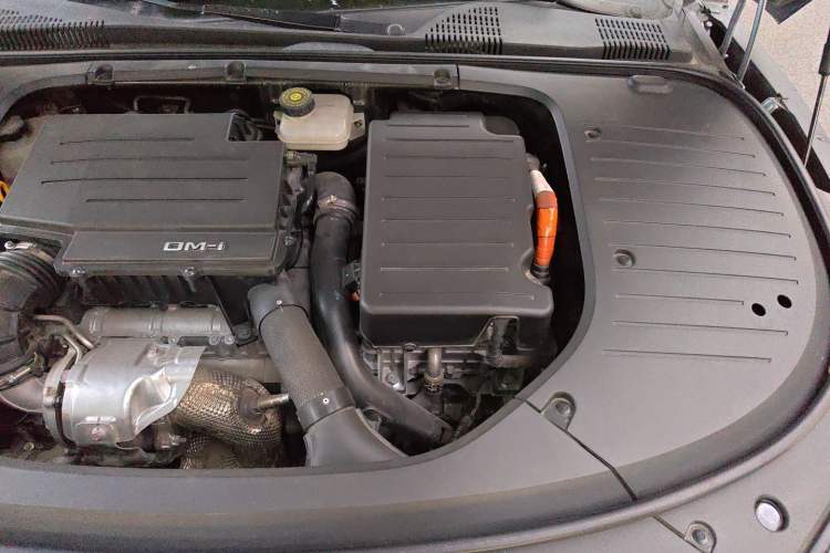 Used BYD Han 2022 DM-i 121KM Luxury Model Engine Bay Left