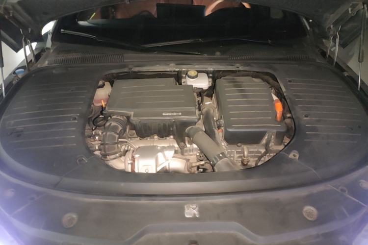 Used BYD Han 2022 DM-i 121KM Luxury Model Engine Bay