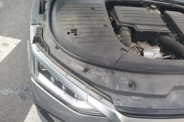 Used BYD Han 2022 DM-i 121KM Luxury Model Engine Bay Right