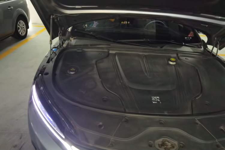 Used BYD Han 2022 EV Genesis Edition 715 km Front-Wheel-Drive Flagship Model Engine Bay Right