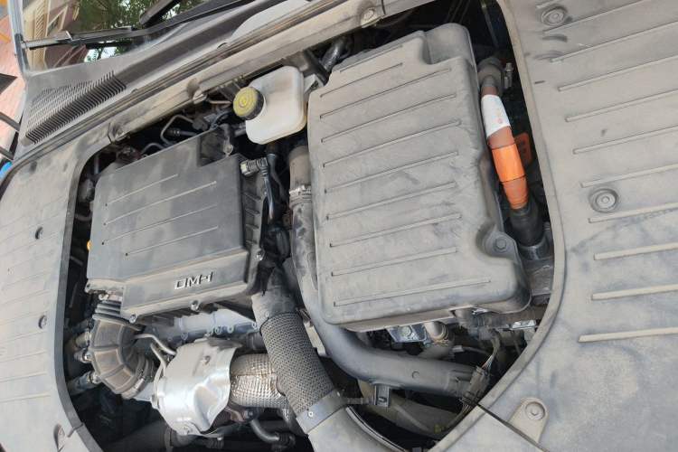 Used BYD Han 2022 DM-i 121KM Luxury Model Engine Bay Right