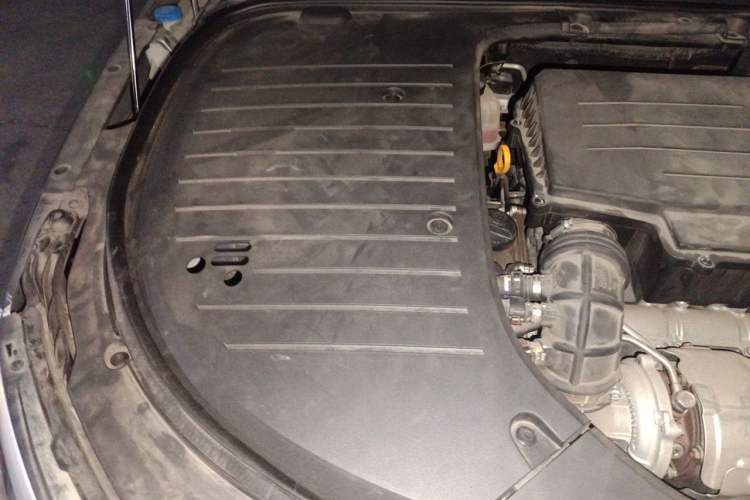 Used BYD Han 2022 DM-i 121KM Prestige Model Engine Bay Right