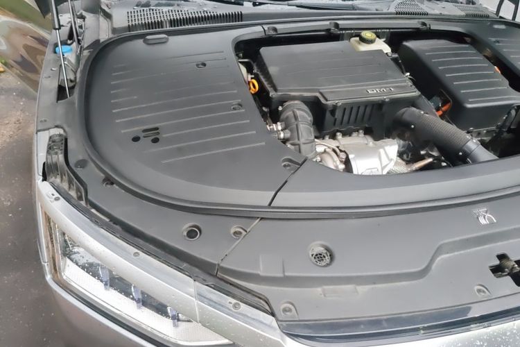 Used BYD Han 2022 DM-i 121KM Prestige Model Engine Bay Right