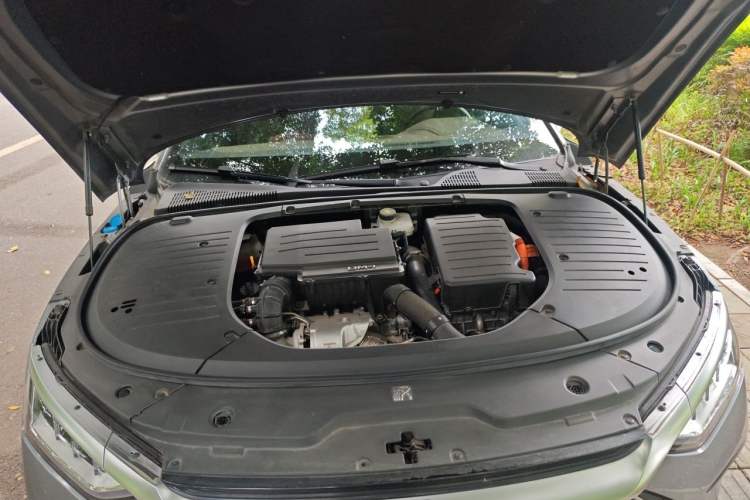 Used BYD Han 2022 DM-i 121KM Luxury Model Engine Bay