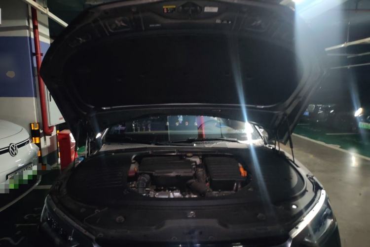 Used BYD Han 2022 DM-i 121KM Prestige Model Engine Bay