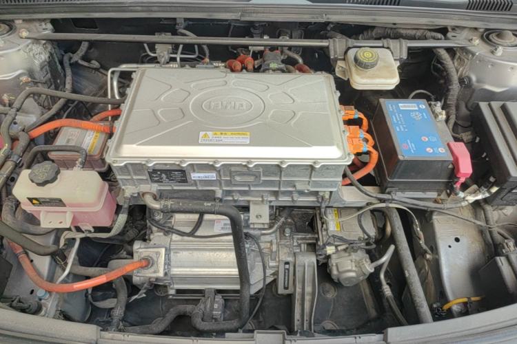 Used BYD Han 2022 EV Genesis Edition 715KM Front-Wheel-Drive Prestige Model Engine Bay
