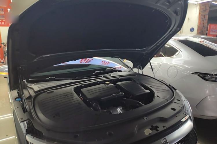 Used BYD Han 2022 DM-i 121KM Prestige Model Engine Bay