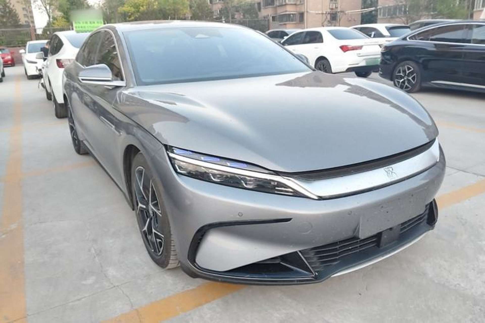 Used BYD Han 2022 EV Genesis Edition 715 km Front-Wheel-Drive Flagship Model Exterior 1
