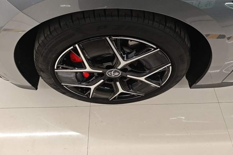 Used BYD Han 2022 EV Genesis Edition 715KM Front-Wheel-Drive Prestige Model Exterior 1