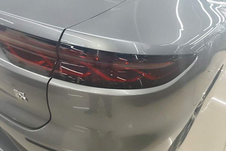 Used BYD Han 2022 EV Genesis Edition 715 km Front-Wheel-Drive Flagship Model Exterior 3