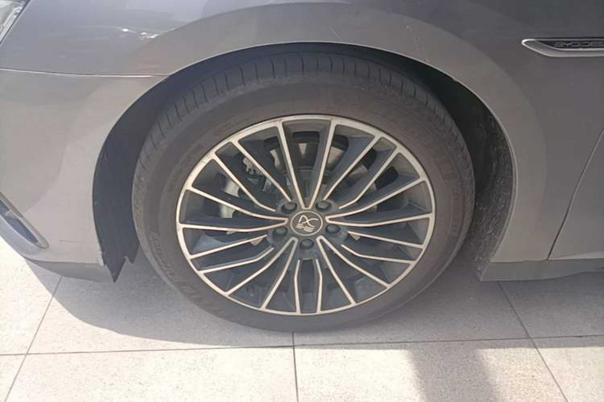 Used BYD Han 2022 DM-i 121KM Prestige Model Exterior 4