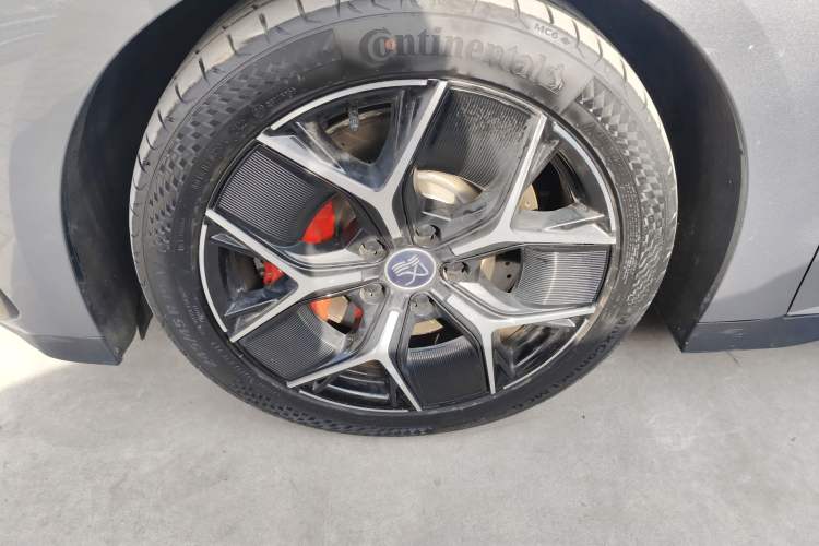 Used BYD Han 2022 EV Genesis Edition 715KM Front-Wheel-Drive Prestige Model Exterior 4