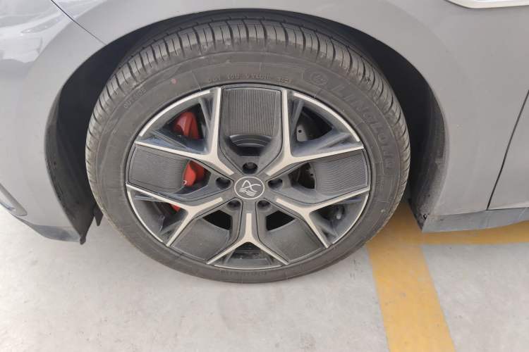 Used BYD Han 2022 EV Genesis Edition 715KM Front-Wheel-Drive Prestige Model Exterior 4