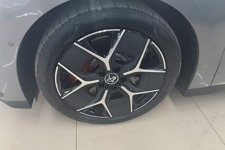 Used BYD Han 2022 EV Genesis Edition 715 km Front-Wheel-Drive Flagship Model Exterior 4