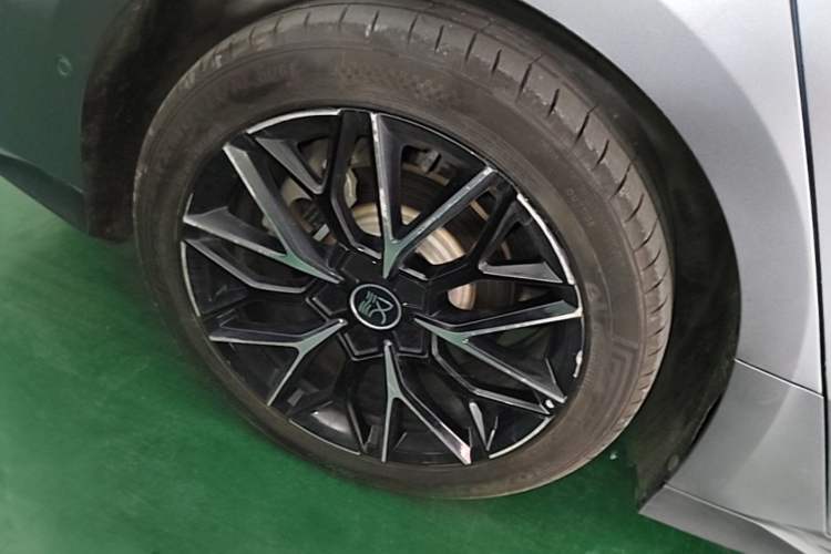 Used BYD Han 2022 EV Genesis Edition 610KM All-Wheel Drive Premium Model Exterior 5