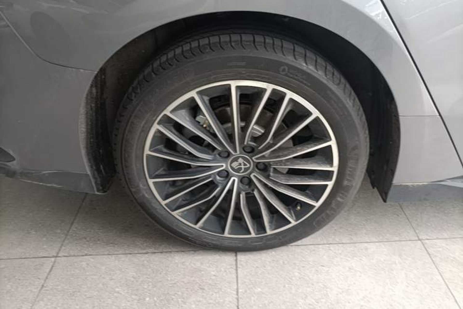Used BYD Han 2022 DM-i 121KM Prestige Model Exterior 5