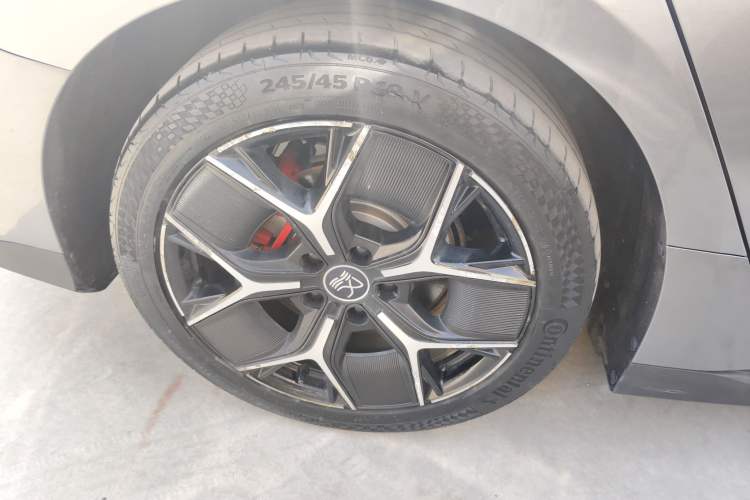 Used BYD Han 2022 EV Genesis Edition 715KM Front-Wheel-Drive Prestige Model Exterior 5