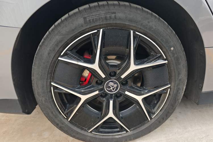 Used BYD Han 2022 EV Genesis Edition 715KM Front-Wheel-Drive Prestige Model Exterior 5