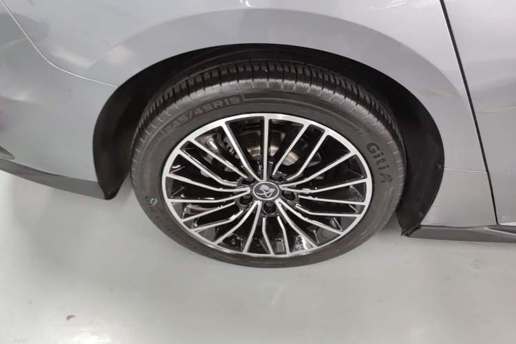 Used BYD Han 2022 DM-i 121KM Prestige Model Exterior 5