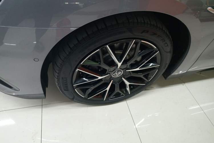 Used BYD Han 2022 DM-p 202km Four-Wheel Drive Flagship Model Exterior 7