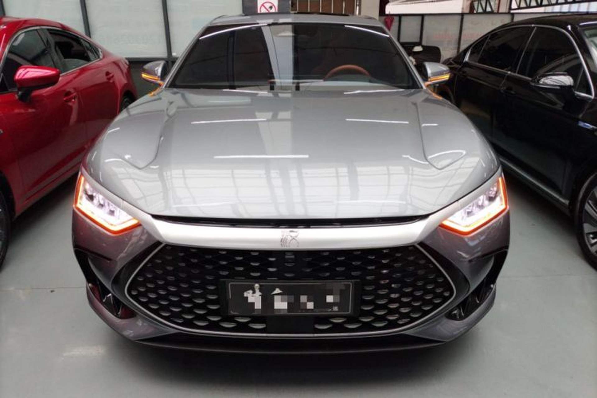 Used BYD Han 2022 DM-i 242km Flagship Model Front