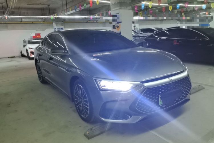 Used BYD Han 2022 DM-i 121KM Luxury Model Front Right 45 Deg