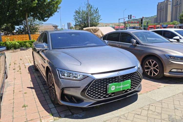 Used BYD Han 2022 DM-i 121KM Luxury Model Front Right 45 Deg