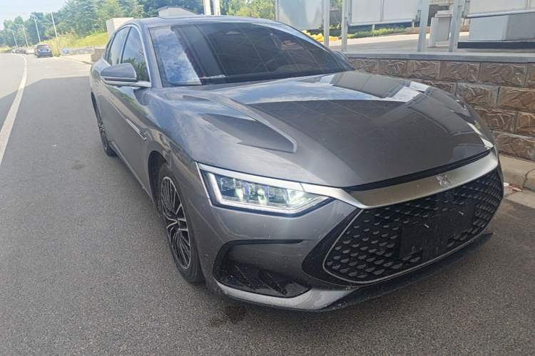 Used BYD Han 2022 DM-i 121KM Prestige Model Front Right 45 Deg