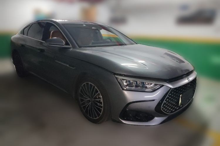 Used BYD Han 2022 DM-i 121KM Luxury Model Front Right 45 Deg